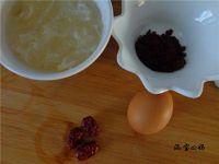 红糖银耳炖鸡蛋的做法步骤1