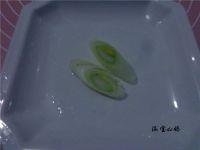 青椒木耳炒魔芋的做法步骤1