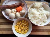 蘑菇香肠炒饭的做法步骤1