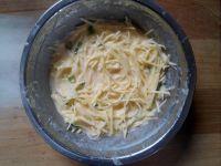 鸡蛋土豆饼的做法步骤7