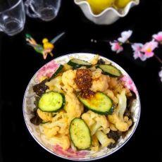 凉拌木耳花菜
