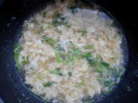 酸辣鸡蛋汤的做法步骤7