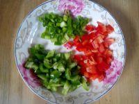 青红椒肉末粉条的做法步骤2