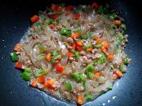 青红椒肉末粉条的做法步骤10