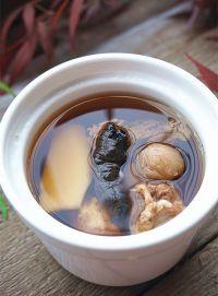 杜仲巴戟排骨汤的做法步骤10