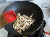 菌菇小炒的做法步骤6
