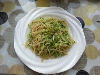 土豆丝炒松柳苗的做法步骤9