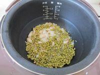 百合绿豆粥的做法步骤5