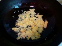 虾仁鸡蛋饭的做法步骤3