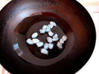 虾丁玉米粒的做法步骤2