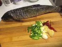 红烧草鱼的做法步骤1