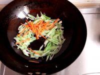 豆角炒鸡丝的做法步骤4