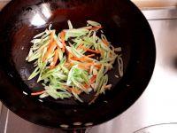 豆角炒鸡丝的做法步骤5