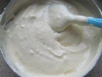 香蕉戚风的做法步骤8