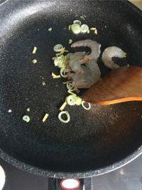 苦瓜虾仁滑蛋的做法步骤5