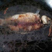 鲫鱼豆腐汤的做法步骤5