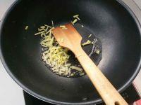姜丝炒腐竹的做法步骤5