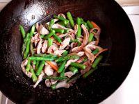 芦笋炒肚条的做法步骤8
