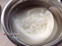 酸奶戚风蛋糕的做法步骤9