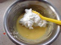 酸奶戚风蛋糕的做法步骤12