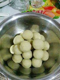 炸土豆丸子的做法步骤3