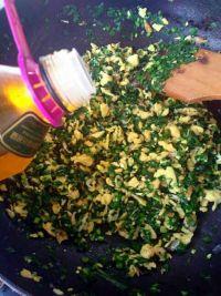 鸡蛋韭菜盒子的做法步骤5