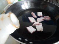 茭白烧排骨的做法步骤2