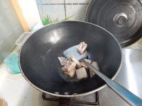 茭白烧排骨的做法步骤5