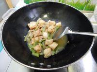 丝瓜烧油豆腐的做法步骤13