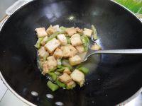 丝瓜烧油豆腐的做法步骤15