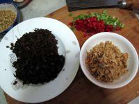 黄豆木耳炒萝卜丁的做法步骤2