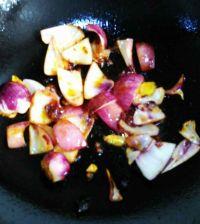 红烧鸭腿炖土豆的做法步骤10