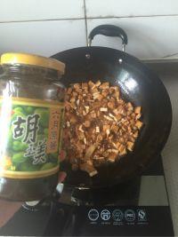 毛豆炸酱的做法步骤4