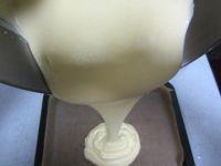 豆沙蛋糕卷的做法步骤9