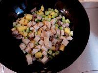 双豆鲍菇鸭丁的做法步骤6