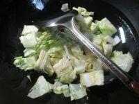 青瓜炒圆白菜的做法步骤2
