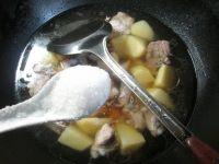 土豆烧排骨的做法步骤7