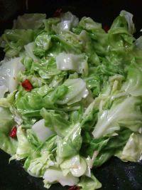 手撕包菜的做法步骤7