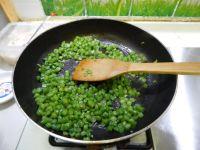 豆角煎鸡蛋的做法步骤8