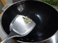 清炒芋头片的做法步骤3