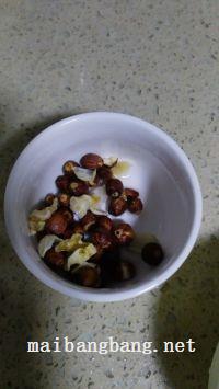 木瓜银耳莲子百合汤的做法步骤2