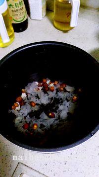 木瓜银耳莲子百合汤的做法步骤3