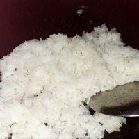 鸡肉粒蛋炒饭的做法步骤4