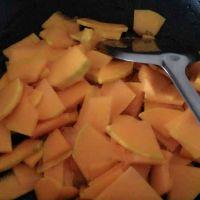 清炒南瓜的做法步骤3