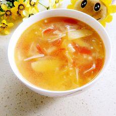 西红柿金针菇瘦肉汤