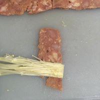 培根金针菇卷的做法步骤3