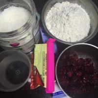 蔓越莓蒸发糕的做法步骤1