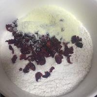 蔓越莓蒸发糕的做法步骤3