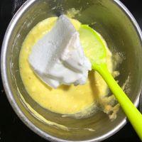 卡士达酱推推乐蛋糕的做法步骤11