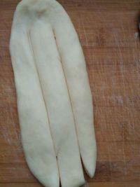 辫子面包的做法步骤7